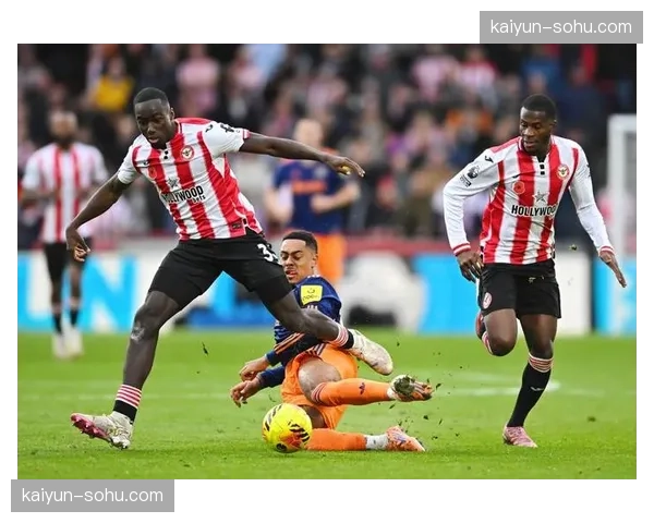 纽卡斯尔对阵布伦特福德2-3：领先情况下遭逆转的防守注意力分散问题